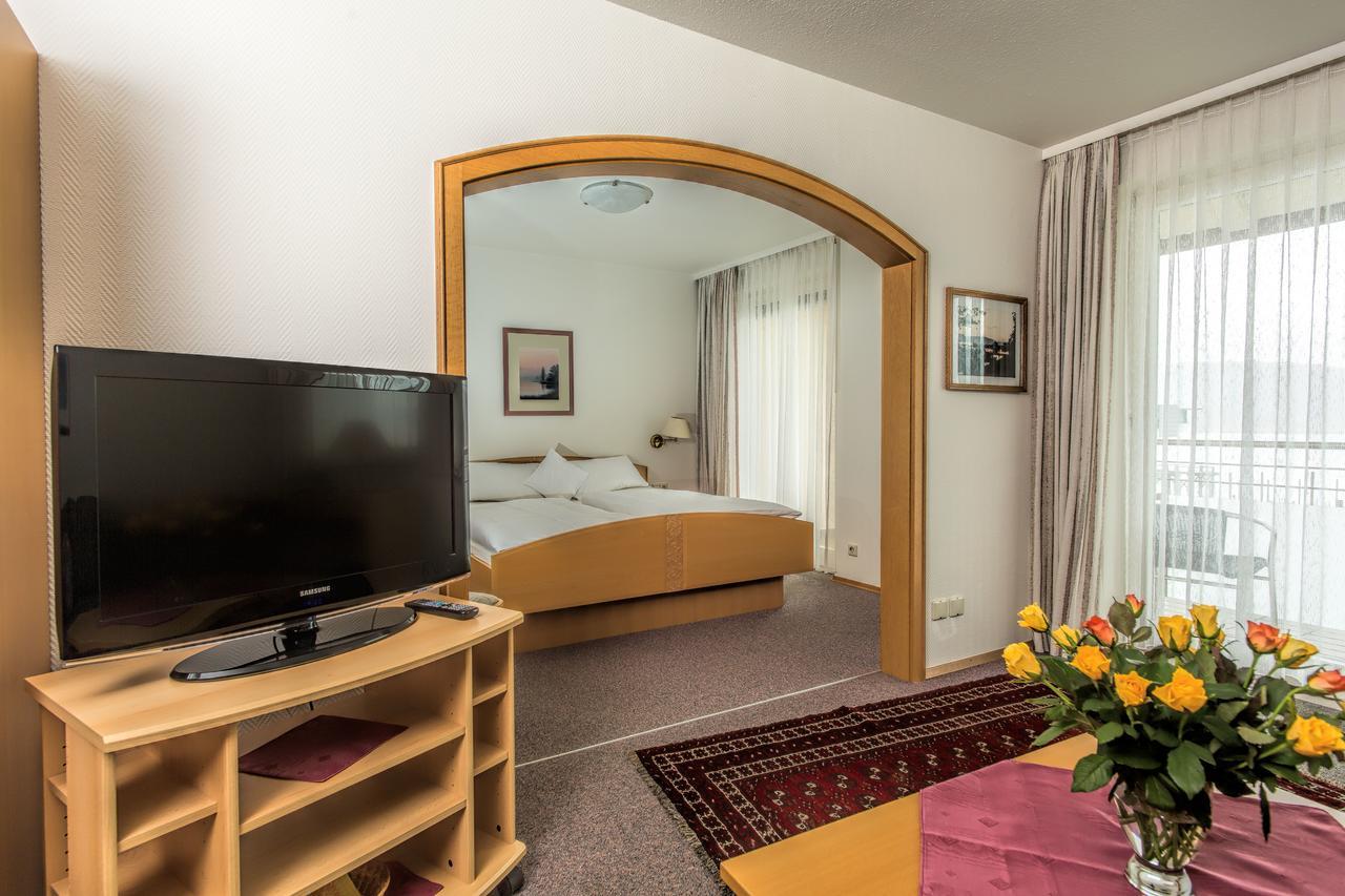 Hotel Pension Cafe Hasler Bodman-Ludwigshafen Bagian luar foto
