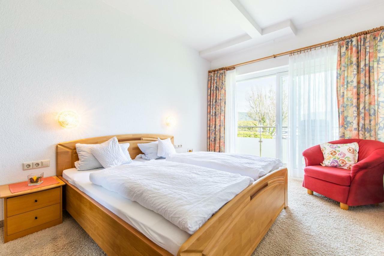 Hotel Pension Cafe Hasler Bodman-Ludwigshafen Bagian luar foto