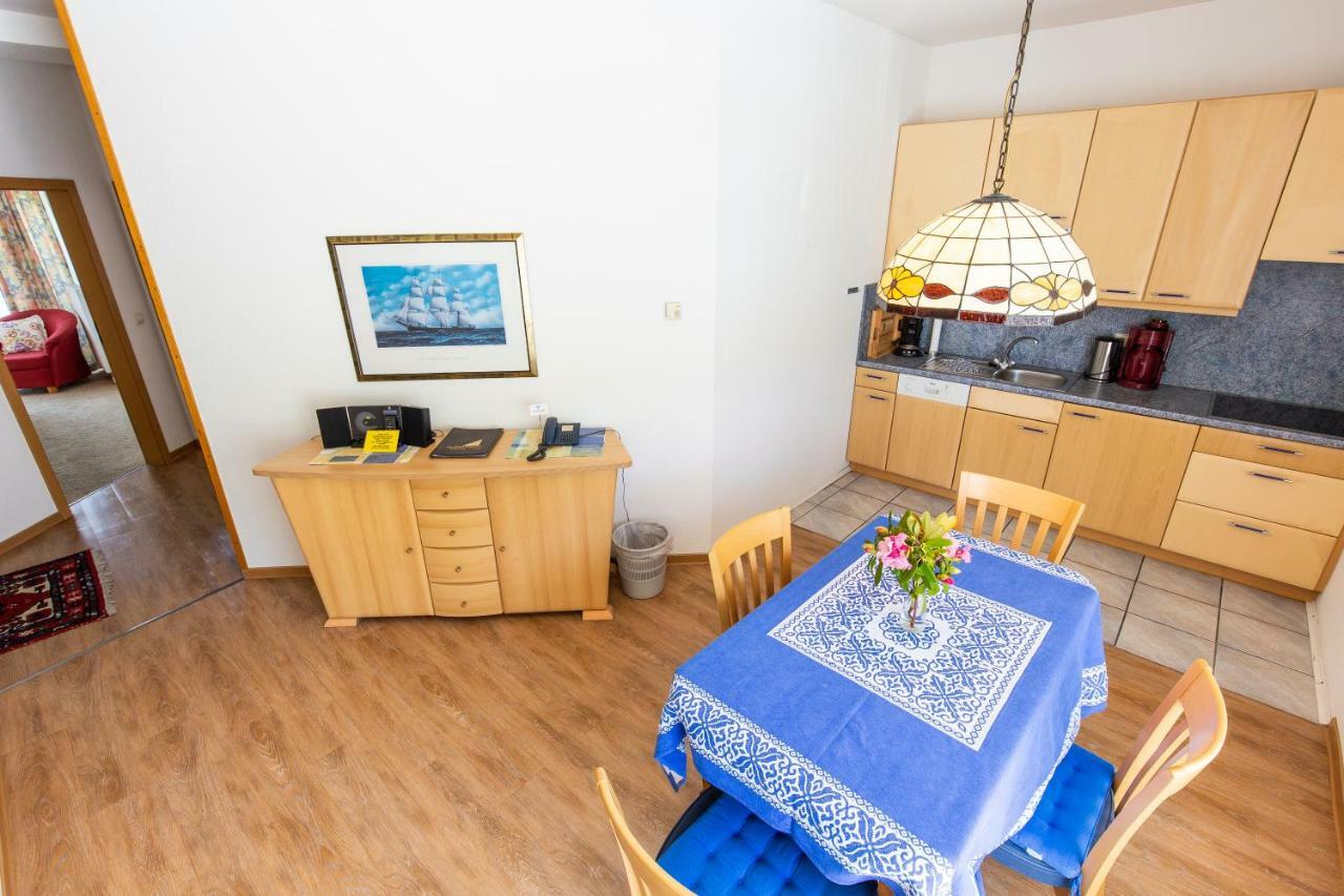Hotel Pension Cafe Hasler Bodman-Ludwigshafen Bagian luar foto